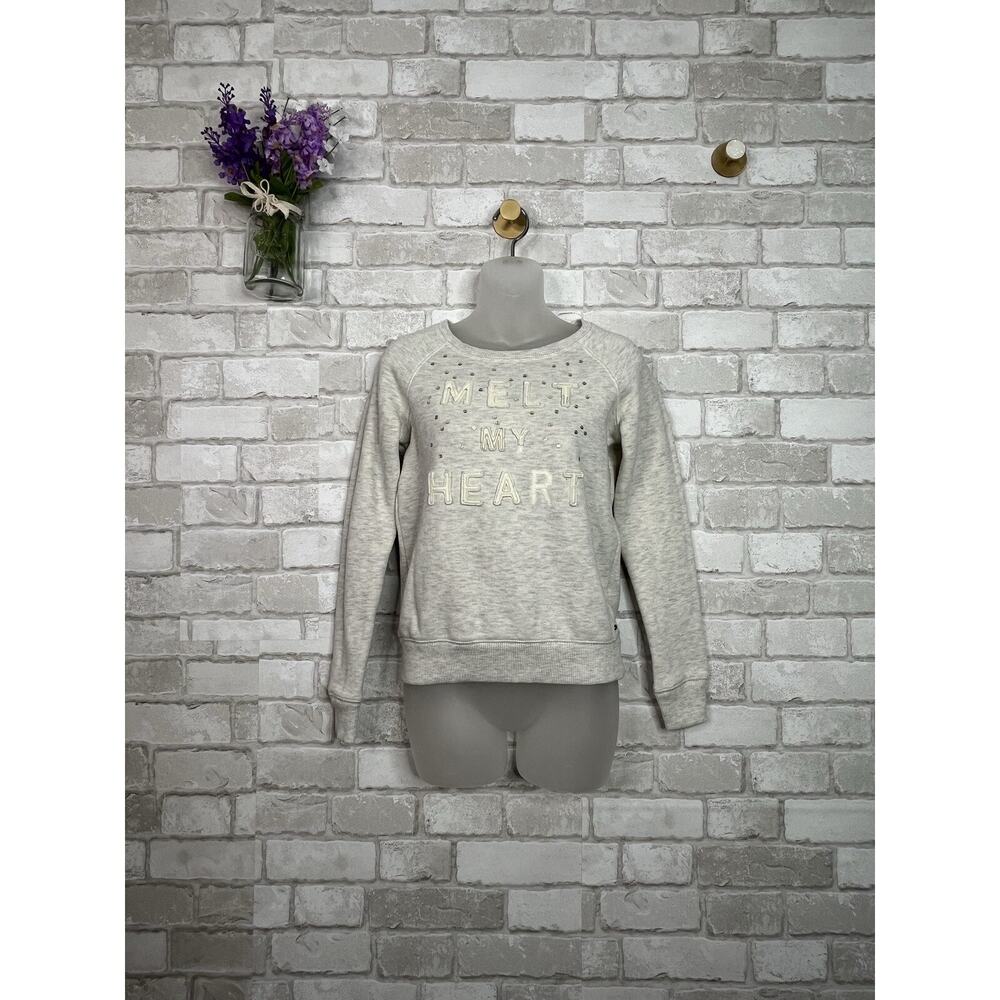 American Eagle Off-White Melt My Heart Crewneck Sweatshirt